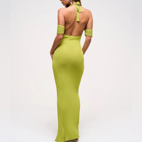 Elegant Green Halter Dress - Picture 4 of 4